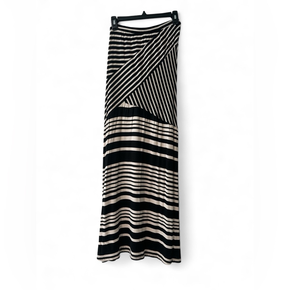 Comfortable and stretchy, cotton maxi skirt